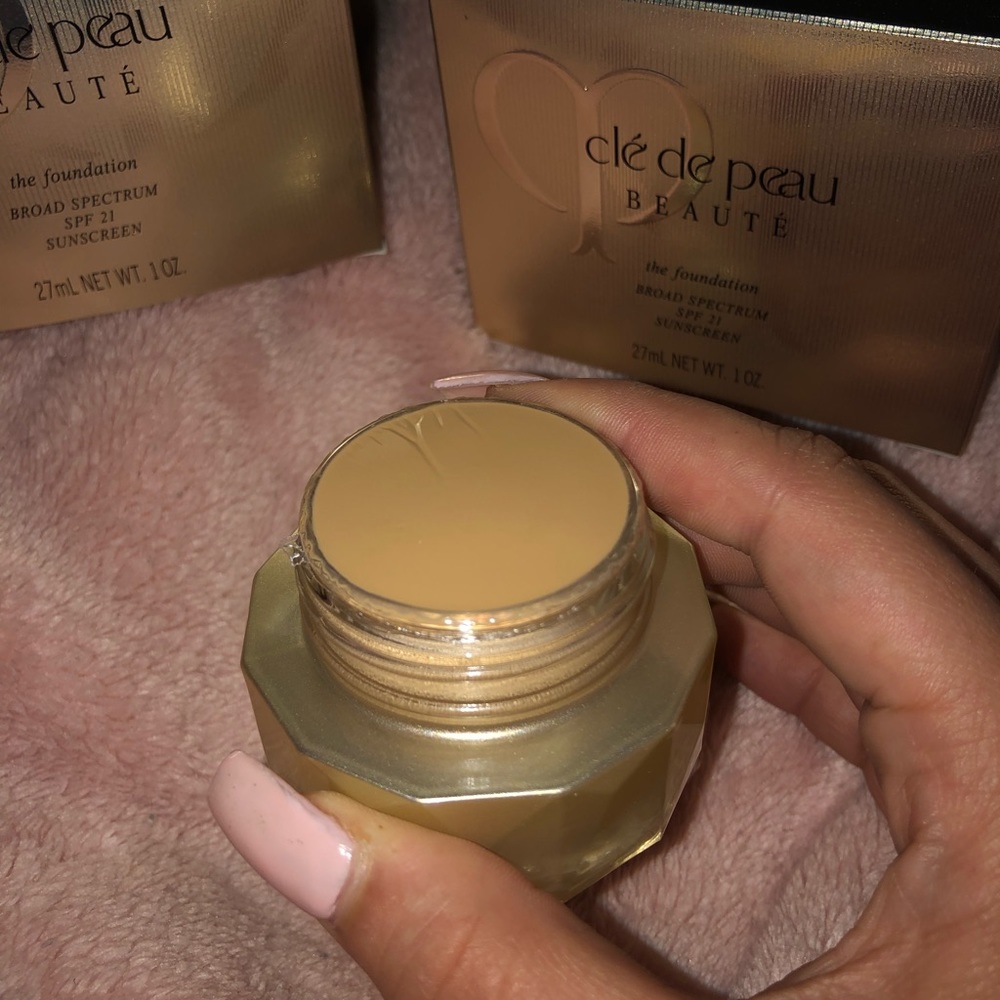 Foundation - Picture 3 of 4